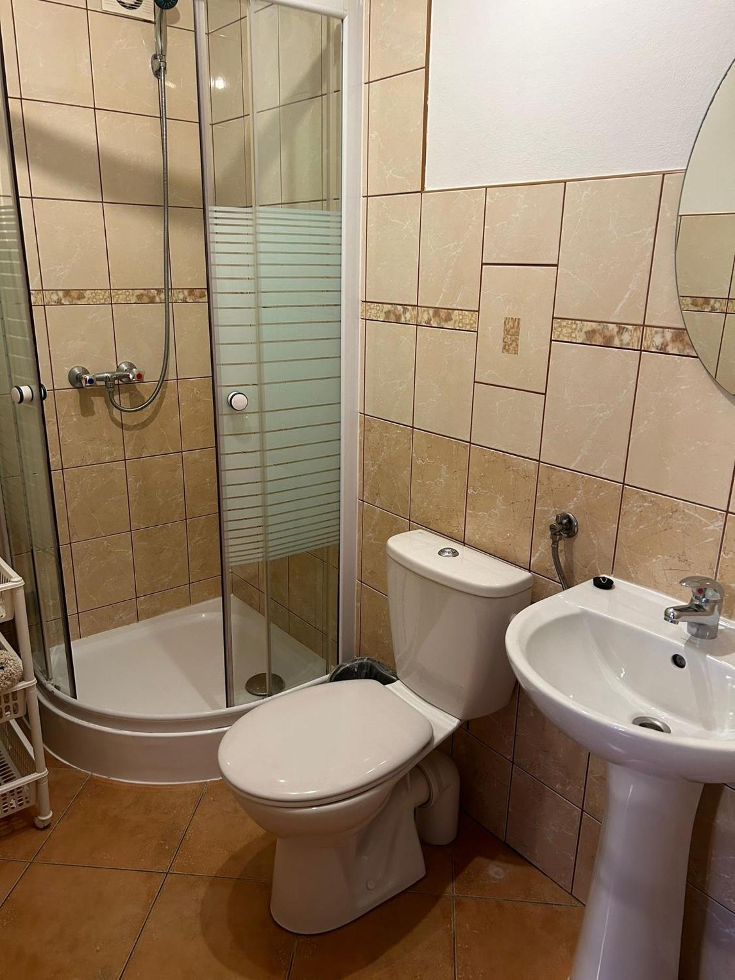 Apartamenty I Pokoje Z Widokiem Na Jezioro Wielewskie Eksteriør billede